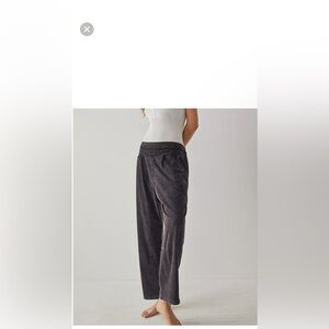 FREE PEOPLE INTIMATELY JUST BE CHILL PANT